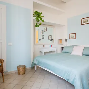 madi-rooms.hotels-amalfi.com/